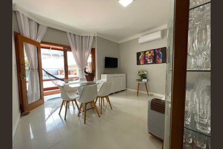 Sala de casa para alugar com 3 quartos, 197m² em Itaguaçu, Florianópolis