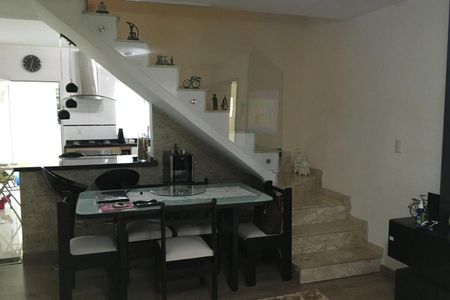 Sala de casa à venda com 3 quartos, 160m² em Ferreira, São Paulo