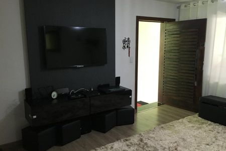 Sala de casa à venda com 3 quartos, 160m² em Ferreira, São Paulo