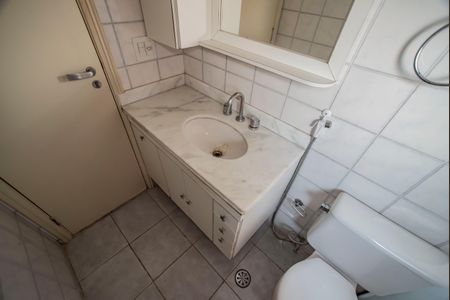 Apartamento à venda com 79m², 3 quartos e 2 vagasBanheiro da Suíte