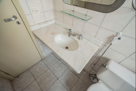 Apartamento à venda com 79m², 3 quartos e 2 vagasBanheiro