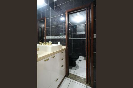 Casa à venda com 79m², 2 quartos e 1 vaga Casa à venda com 79m², 2 quartos e 1 vagaBanheiro
