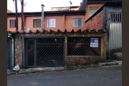 Casa à venda com 79m², 2 quartos e 1 vaga Casa à venda com 79m², 2 quartos e 1 vagaFachada