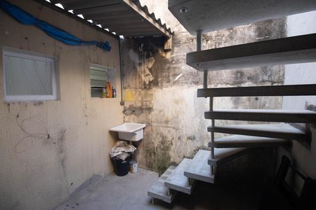 Casa para alugar com 55m², 2 quartos e 1 vaga Casa para alugar com 55m², 2 quartos e 1 vagaÁrea de Serviço