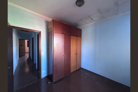Casa à venda com 160m², 5 quartos e 2 vagas Casa à venda com 160m², 5 quartos e 2 vagasQuarto 3