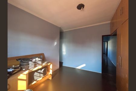 Casa à venda com 160m², 5 quartos e 2 vagas Casa à venda com 160m², 5 quartos e 2 vagasQuarto - suíte