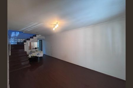 Sala  de casa à venda com 5 quartos, 160m² em Vila Marari, São Paulo