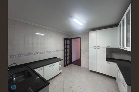 Casa à venda com 160m², 5 quartos e 2 vagas Casa à venda com 160m², 5 quartos e 2 vagasCozinha