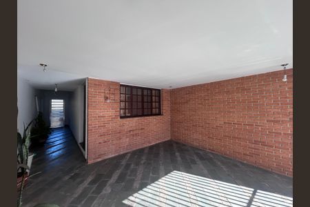 Casa à venda com 160m², 5 quartos e 2 vagas Casa à venda com 160m², 5 quartos e 2 vagasGaragem