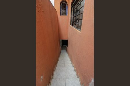 Casa à venda com 481m², 5 quartos e 3 vagas Casa à venda com 481m², 5 quartos e 3 vagasEntrada - casa 2