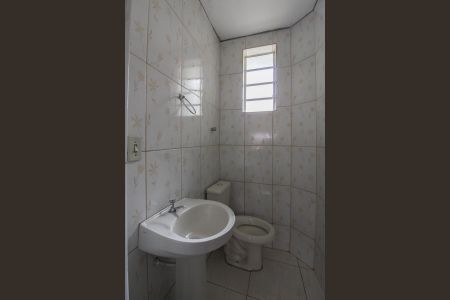 Casa à venda com 481m², 5 quartos e 3 vagas Casa à venda com 481m², 5 quartos e 3 vagasLavabo - Casa 1