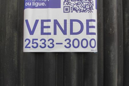 Casa à venda com 481m², 5 quartos e 3 vagas Casa à venda com 481m², 5 quartos e 3 vagasPlaquinha Instalada