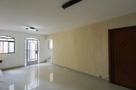 Casa à venda com 481m², 5 quartos e 3 vagas Casa à venda com 481m², 5 quartos e 3 vagasSala - Casa 1