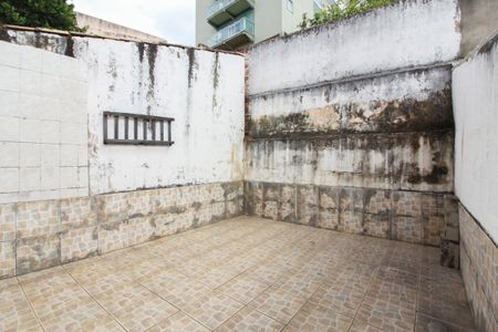 Casa à venda com 481m², 5 quartos e 3 vagas Casa à venda com 481m², 5 quartos e 3 vagasÁrea de Serviço - casa 1