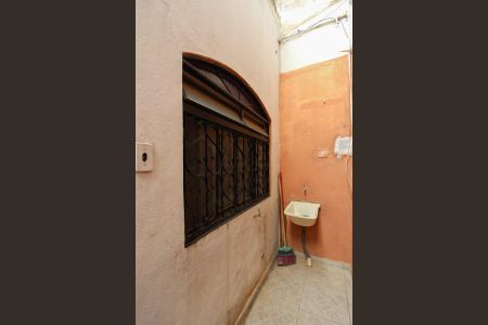 Casa à venda com 481m², 5 quartos e 3 vagas Casa à venda com 481m², 5 quartos e 3 vagasÁrea de Serviço - casa 2