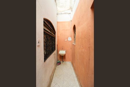 Casa à venda com 481m², 5 quartos e 3 vagas Casa à venda com 481m², 5 quartos e 3 vagasÁrea de Serviço - casa 2
