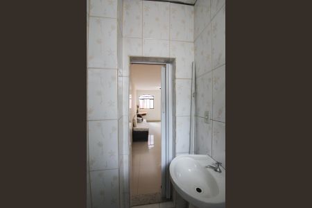 Casa à venda com 481m², 5 quartos e 3 vagas Casa à venda com 481m², 5 quartos e 3 vagasLavabo - Casa 1