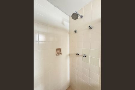 Apartamento à venda com 70m², 2 quartos e 1 vaga Apartamento à venda com 70m², 2 quartos e 1 vagaBanheiro da Suíte