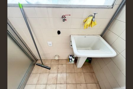 Apartamento à venda com 70m², 2 quartos e 1 vaga Apartamento à venda com 70m², 2 quartos e 1 vagaÁrea de Serviço
