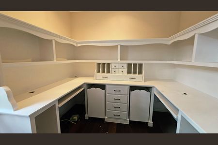 Casa à venda com 511m², 5 quartos e 4 vagas