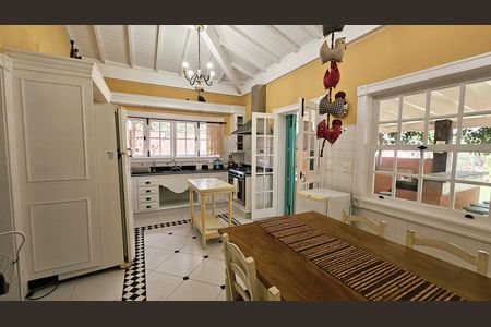 Casa à venda com 511m², 5 quartos e 4 vagas