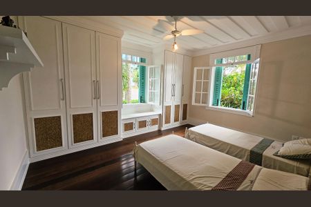 Casa à venda com 511m², 5 quartos e 4 vagas