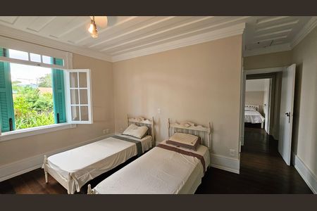 Casa à venda com 511m², 5 quartos e 4 vagas