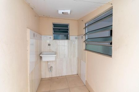 Casa para alugar com 25m², 1 quarto e sem vagaÁrea de Serviço