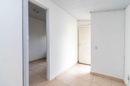 Cozinha de casa para alugar com 1 quarto, 25m² em Chora Menino, São Paulo