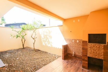 Casa à venda com 95m², 2 quartos e 1 vaga Casa à venda com 95m², 2 quartos e 1 vagaÁrea externa
