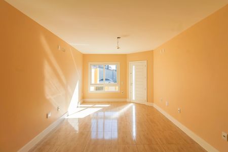 Casa à venda com 95m², 2 quartos e 1 vaga Casa à venda com 95m², 2 quartos e 1 vagaSala