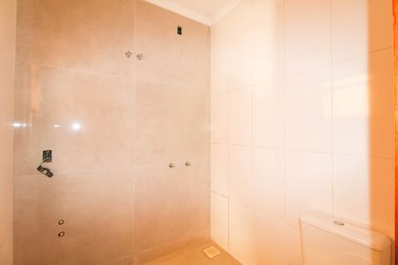 Casa à venda com 95m², 2 quartos e 1 vaga Casa à venda com 95m², 2 quartos e 1 vagaBanheiro