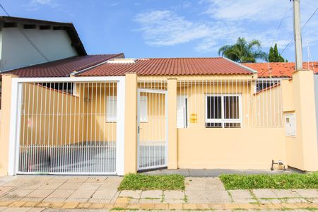 Casa à venda com 95m², 2 quartos e 1 vaga Casa à venda com 95m², 2 quartos e 1 vagaFachada