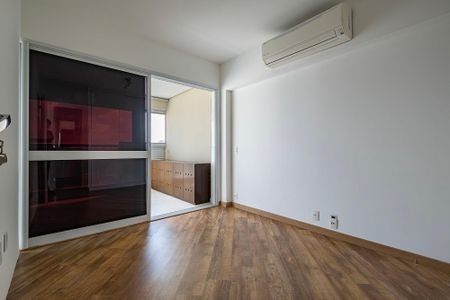 Apartamento para alugar com 57m², 1 quarto e 1 vagaSuíte