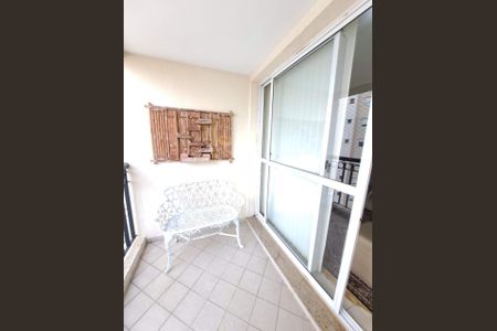 Apartamento à venda com 68m², 3 quartos e 1 vaga Apartamento à venda com 68m², 3 quartos e 1 vagavaranda