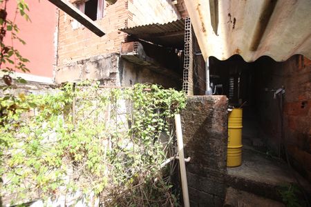 Casa para alugar com 40m², 2 quartos e sem vagaQuintal