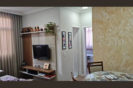 Apartamento à venda com 70m², 2 quartos e 1 vaga Apartamento à venda com 70m², 2 quartos e 1 vagaSala