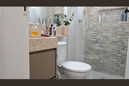 Apartamento à venda com 70m², 2 quartos e 1 vaga Apartamento à venda com 70m², 2 quartos e 1 vagaBanheiro