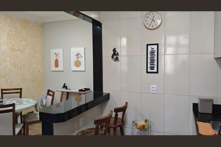 Apartamento à venda com 70m², 2 quartos e 1 vaga Apartamento à venda com 70m², 2 quartos e 1 vagaSala