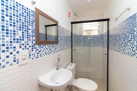 Banheiro de apartamento para alugar com 1 quarto, 25m² em Chora Menino, São Paulo