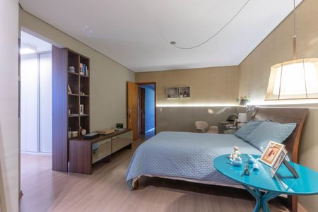 Apartamento à venda com 180m², 4 quartos e 4 vagasQuarto 4