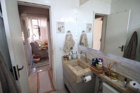 Apartamento à venda com 64m², 2 quartos e 2 vagasBanheiro
