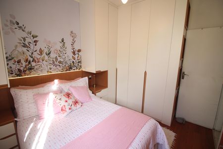 Apartamento à venda com 64m², 2 quartos e 2 vagasQuarto 2