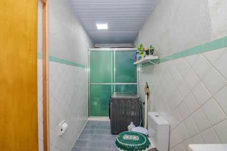 Banheiro de casa à venda com 1 quarto, 60m² em Sarandi, Porto Alegre