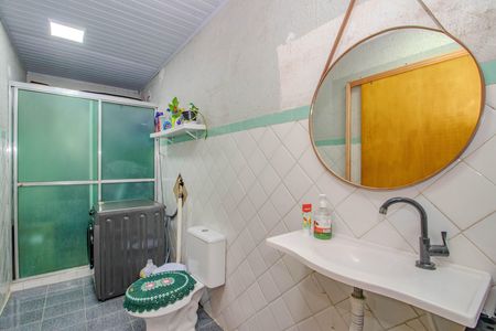 Casa à venda com 60m², 1 quarto e 2 vagas Casa à venda com 60m², 1 quarto e 2 vagasBanheiro