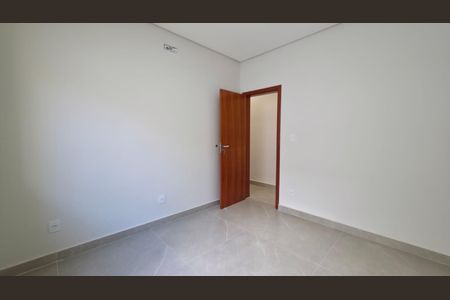 Casa à venda com 203m², 3 quartos e 2 vagasQuarto 2
