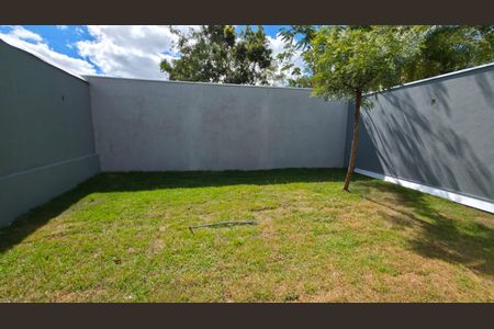 Casa à venda com 203m², 3 quartos e 2 vagasÁrea Comum