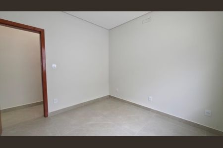 Casa à venda com 203m², 3 quartos e 2 vagasQuarto 1 