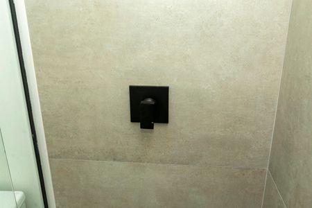 Casa de condomínio à venda com 421m², 4 quartos e 4 vagas Casa de condomínio à venda com 421m², 4 quartos e 4 vagasBANHEIRO SUITE 1