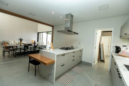 Casa de condomínio à venda com 421m², 4 quartos e 4 vagas Casa de condomínio à venda com 421m², 4 quartos e 4 vagasCOZINHA